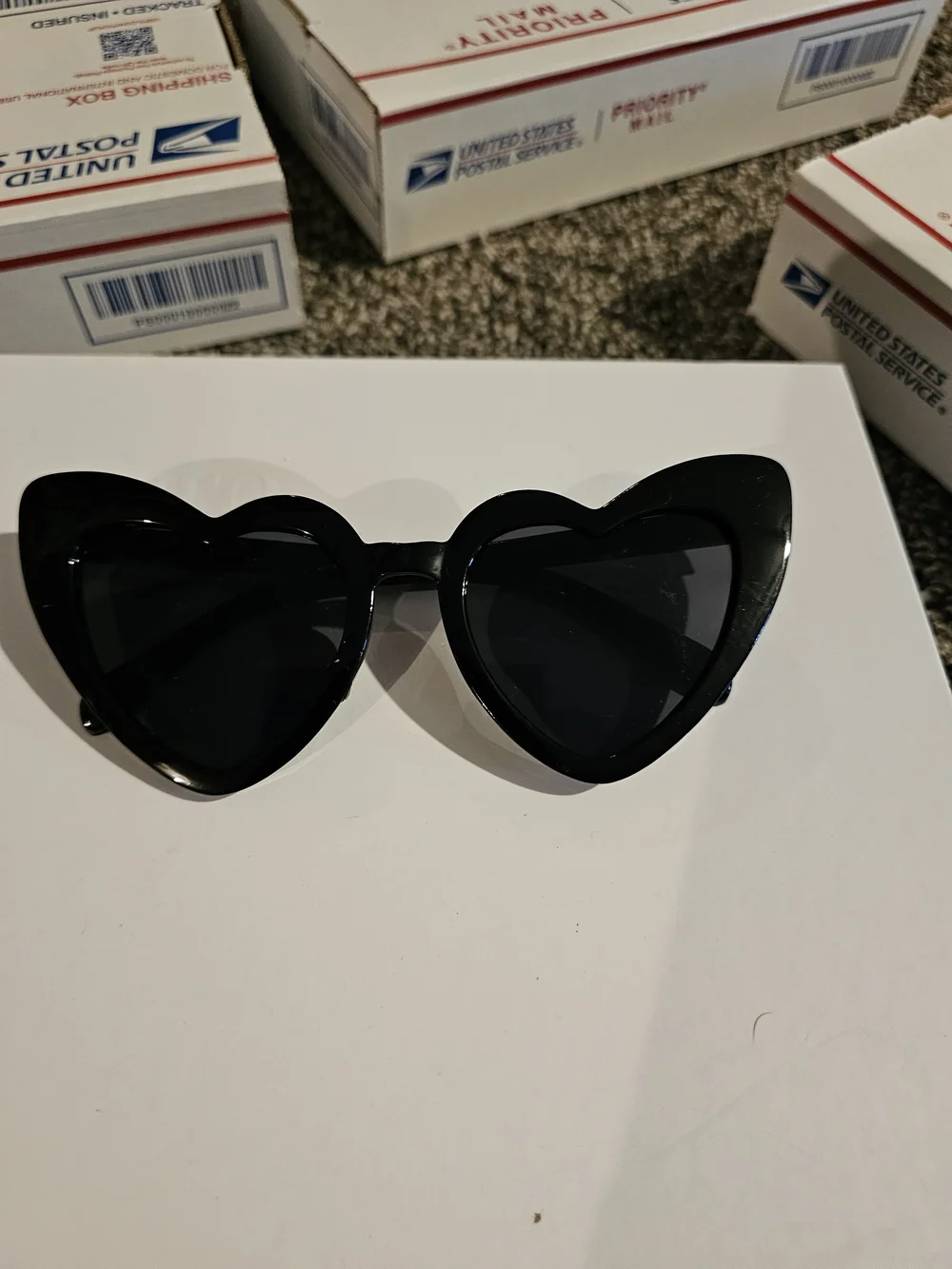 Heart-Shaped Black Women's Sunglasses